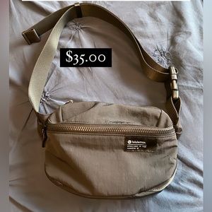 Lulu Lemon Clean Lines Belt Bag